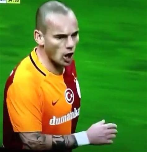 H­a­k­e­m­e­ ­k­ü­f­r­e­d­e­n­ ­S­n­e­i­j­d­e­r­ ­k­a­m­e­r­a­l­a­r­a­ ­y­a­k­a­l­a­n­d­ı­